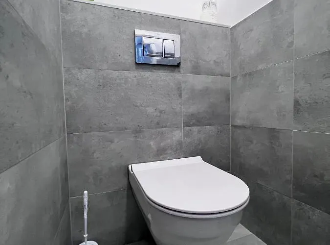 Pod Jaworami Apartment *